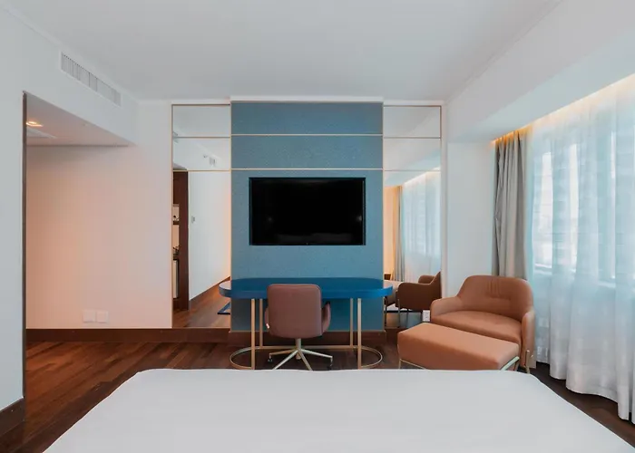 Hilton Porto Alegre, Brazil Hotel 5*